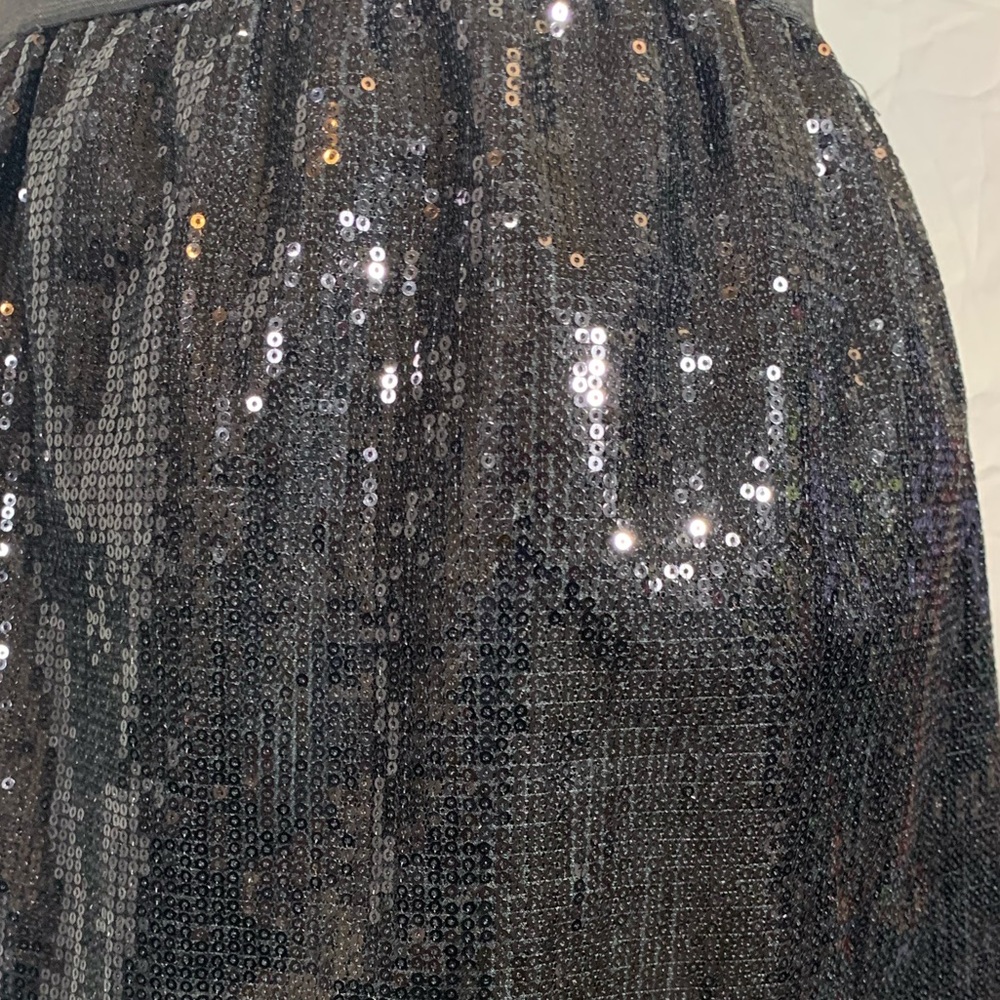 Romeo & Juliet Couture black fully sequined skater skirt/ M /Excellent condition - Picture 8 of 9